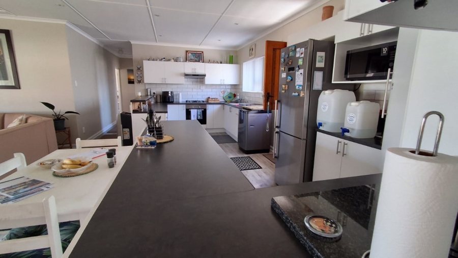 3 Bedroom Property for Sale in Stilbaai Wes Western Cape